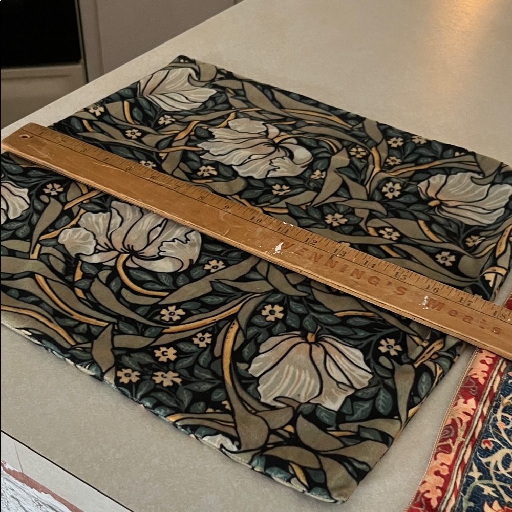 Floral Tapestry Cushion Cover - Picture 10 of 11